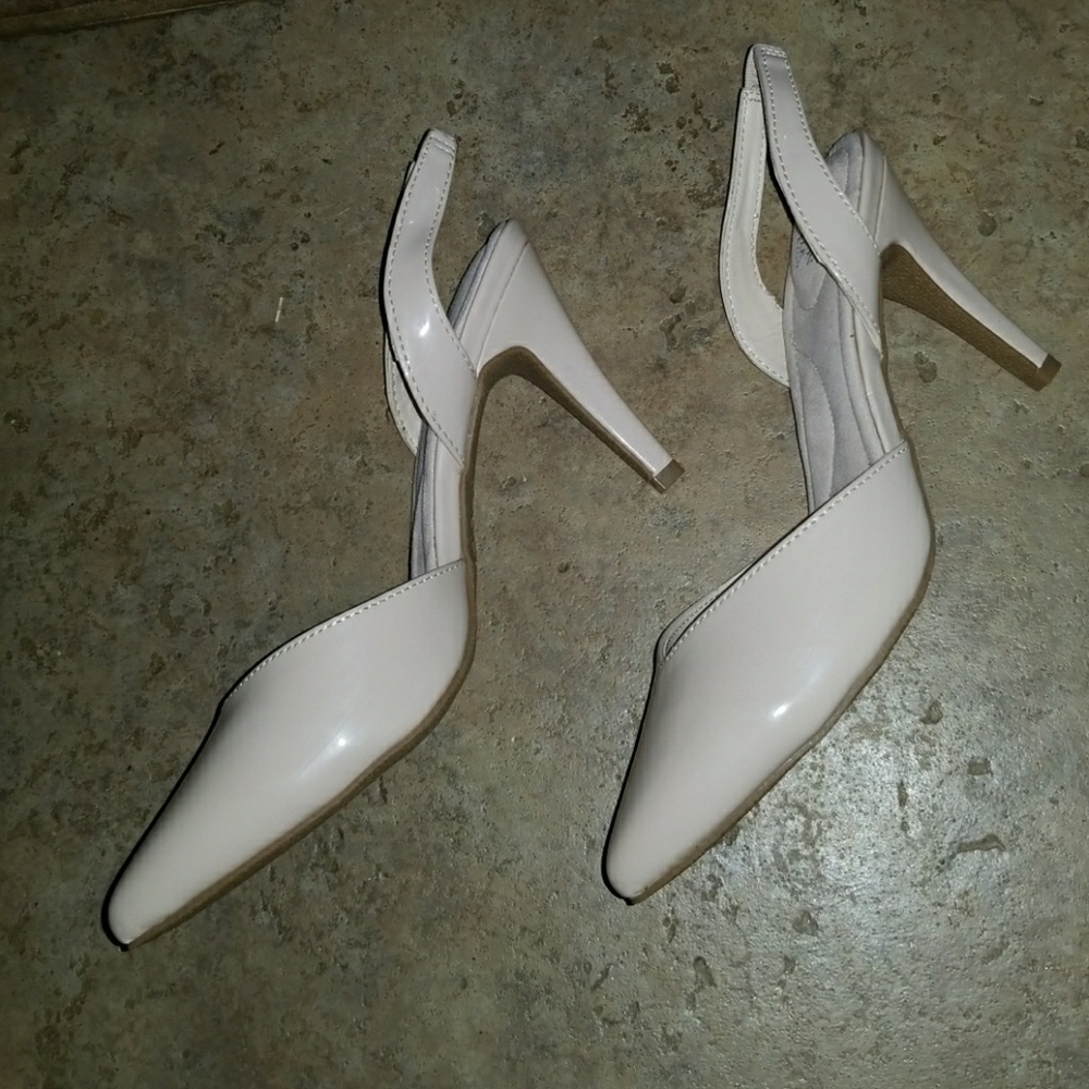 Avon slingback heels - Picture 2 of 2